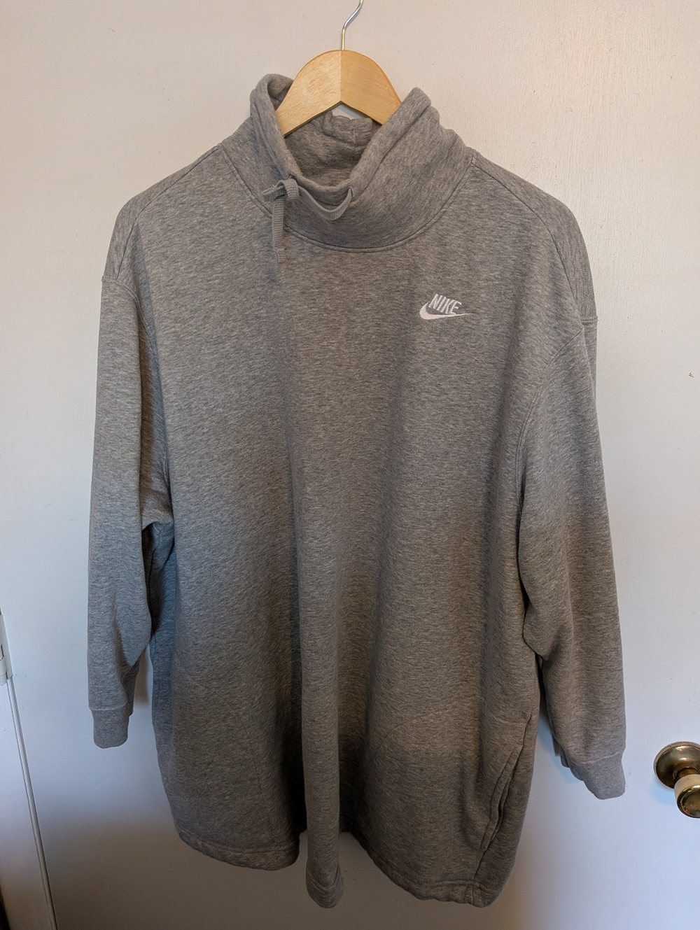 Nike Gray Pullover Hoodie Sweatshirt